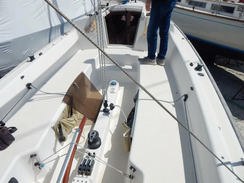 Slide: The Image of e Sailing E33 2008 - 6