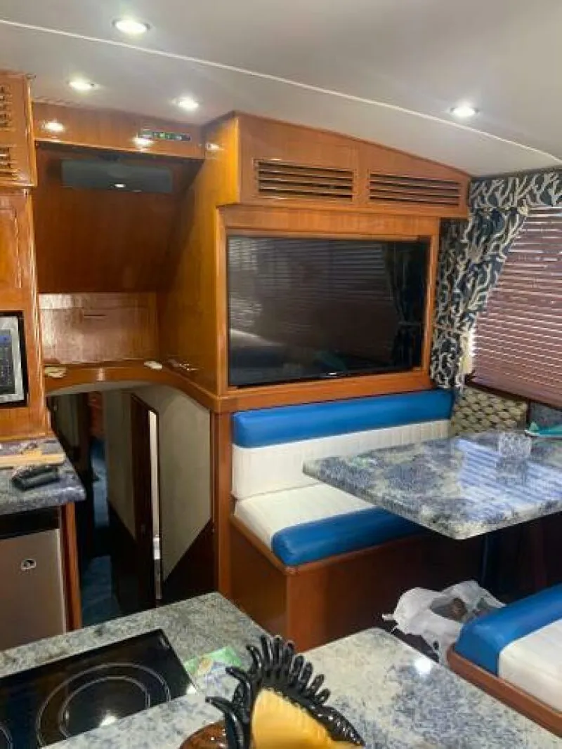 Slide: The Image of Ocean 55 Super Sport 1985 - 26