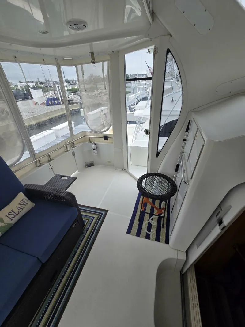 Slide: The Image of Carver Yachts 444 Cockpit Motor Yacht 2002 - 14