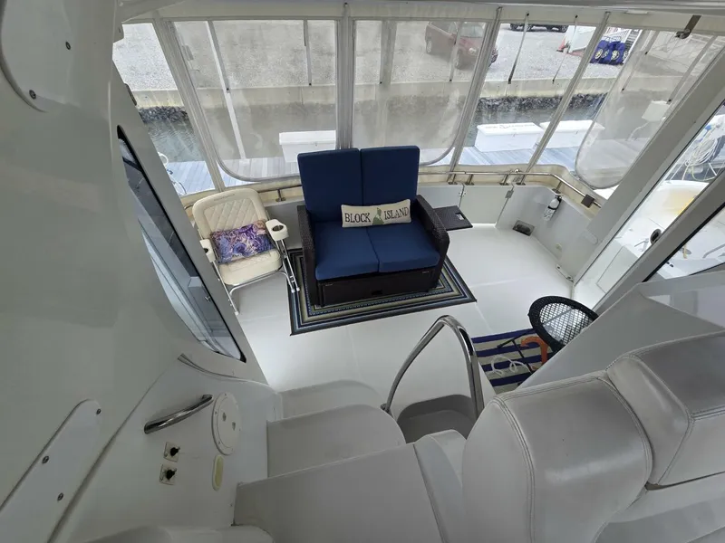 Slide: The Image of Carver Yachts 444 Cockpit Motor Yacht 2002 - 15