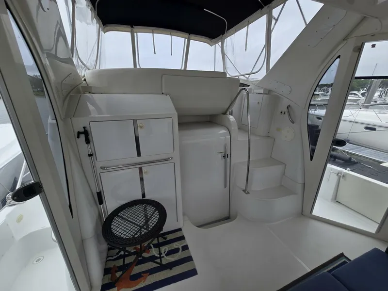 Slide: The Image of Carver Yachts 444 Cockpit Motor Yacht 2002 - 16