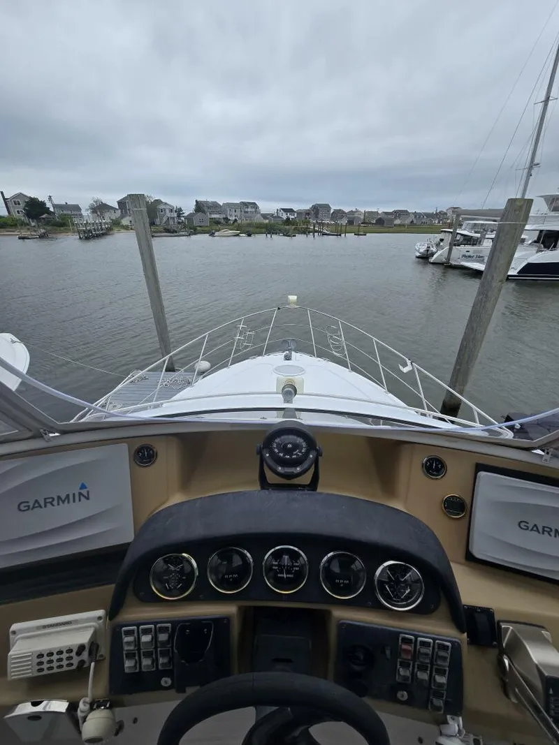 Slide: The Image of Carver Yachts 444 Cockpit Motor Yacht 2002 - 18