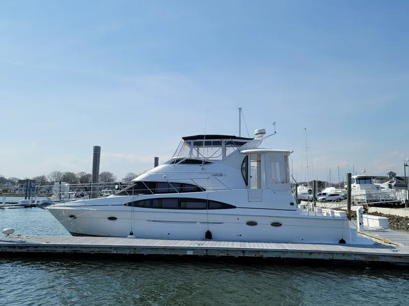 Slide: The Image of Carver Yachts 444 Cockpit Motor Yacht 2002 - 3