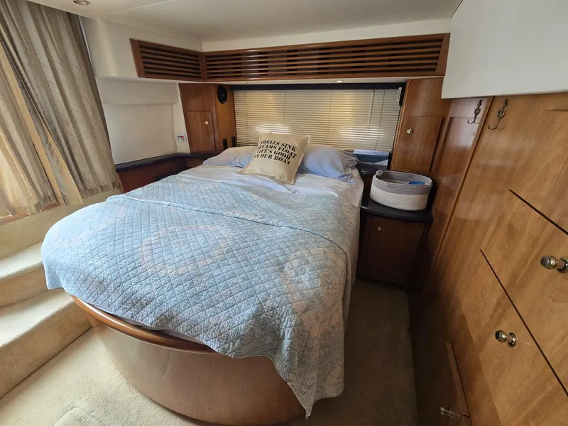 Slide: The Image of Carver Yachts 444 Cockpit Motor Yacht 2002 - 35