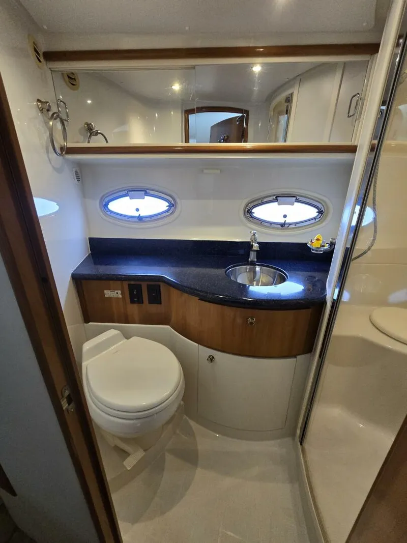 Slide: The Image of Carver Yachts 444 Cockpit Motor Yacht 2002 - 43