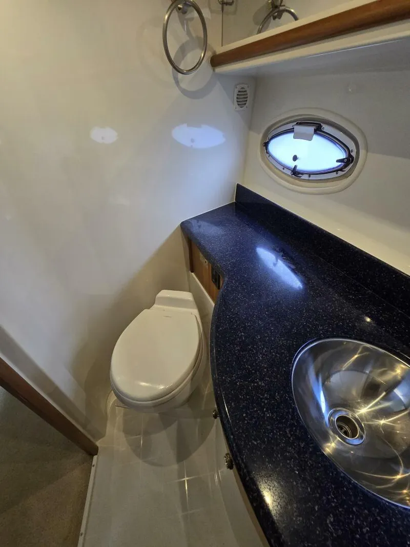 Slide: The Image of Carver Yachts 444 Cockpit Motor Yacht 2002 - 45