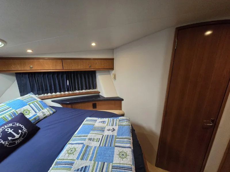 Slide: The Image of Carver Yachts 444 Cockpit Motor Yacht 2002 - 50