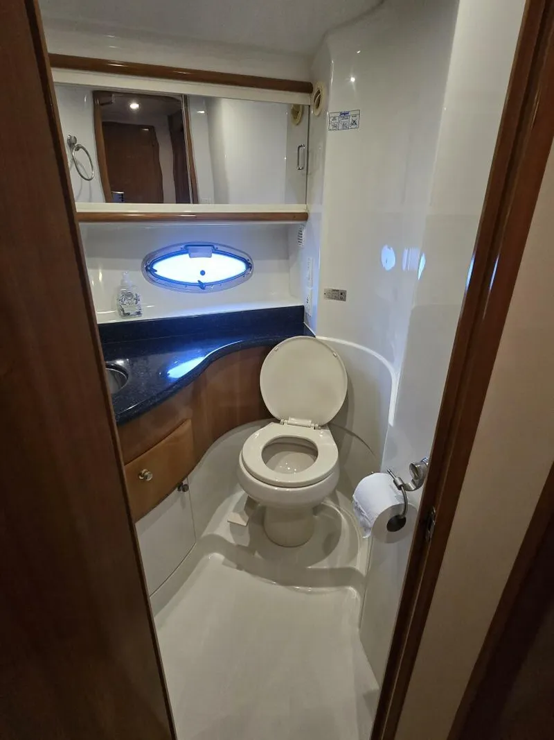 Slide: The Image of Carver Yachts 444 Cockpit Motor Yacht 2002 - 53