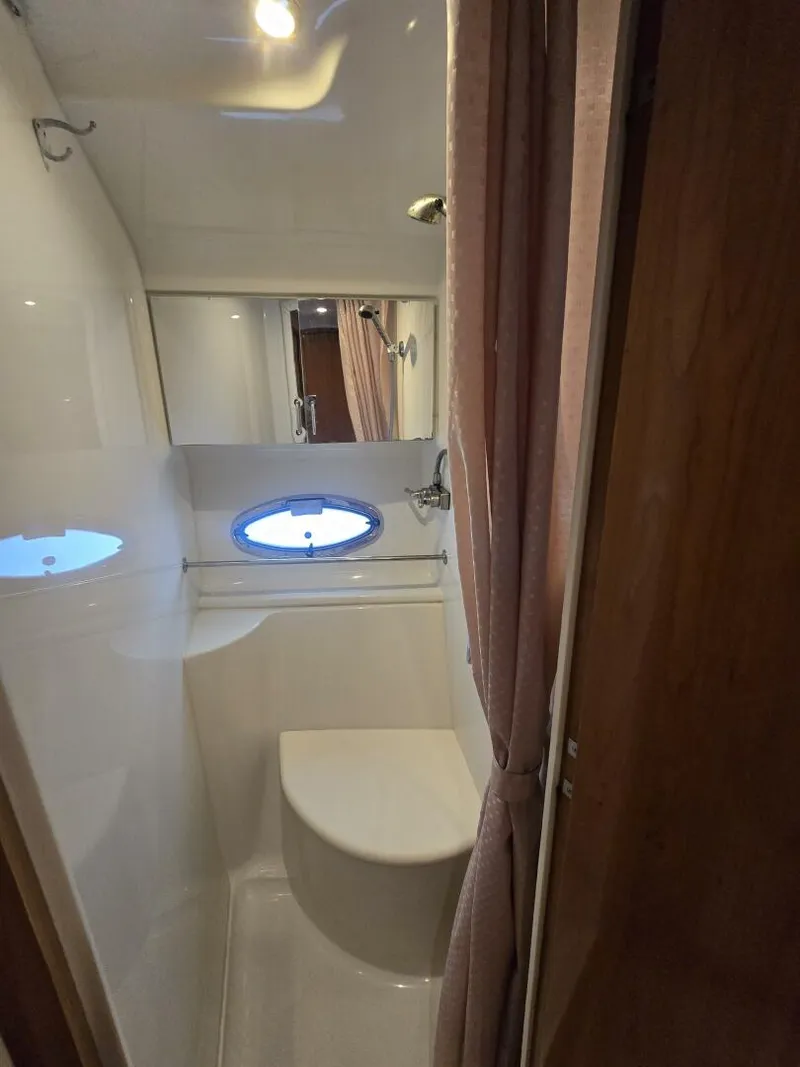 Slide: The Image of Carver Yachts 444 Cockpit Motor Yacht 2002 - 58