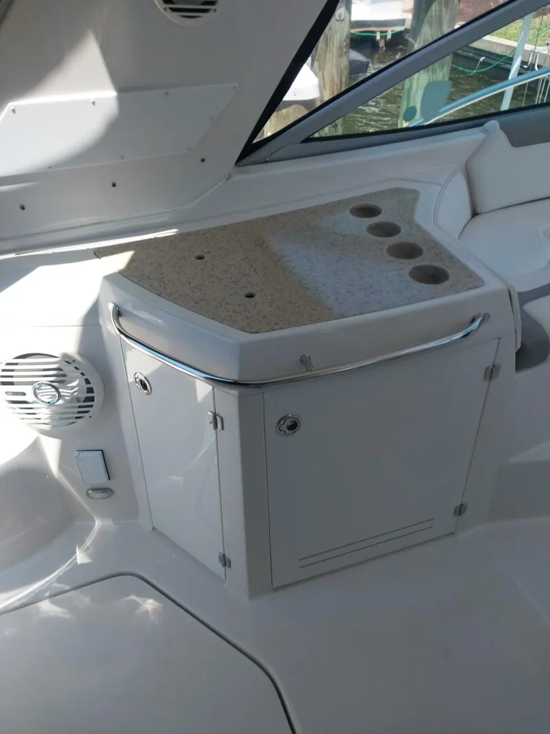Slide: The Image of Monterey 340 Sport Yacht 2011 - 7