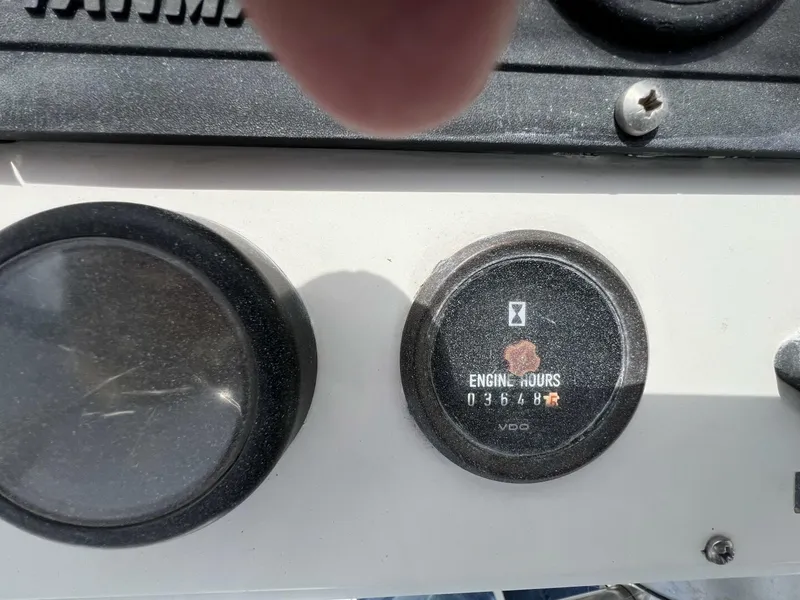Slide: The Image of Beneteau 411 2001 - 34