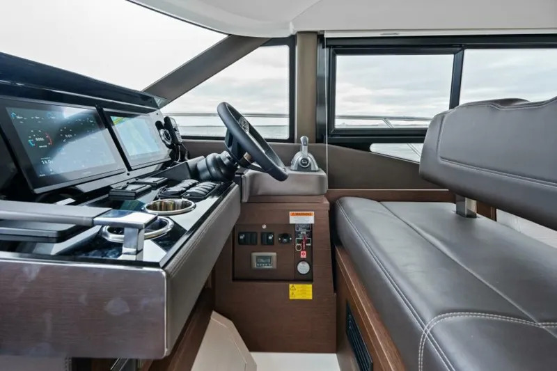 Slide: The Image of Prestige 460 Flybridge 2024 - 13