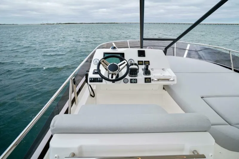 Slide: The Image of Prestige 460 Flybridge 2024 - 38