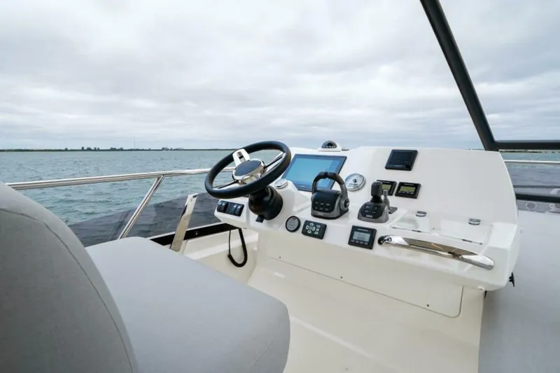 Slide: The Image of Prestige 460 Flybridge 2024 - 39