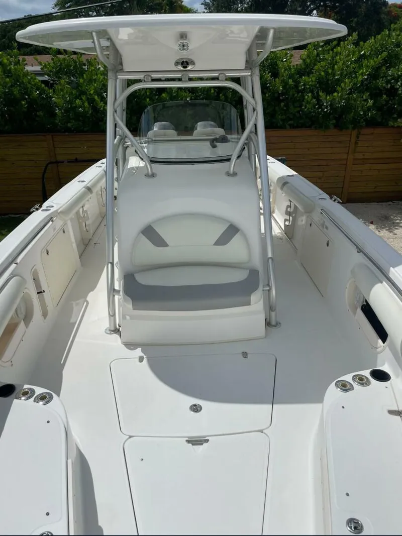 Slide: The Image of Boston Whaler 320 Outrage 2005 - 8