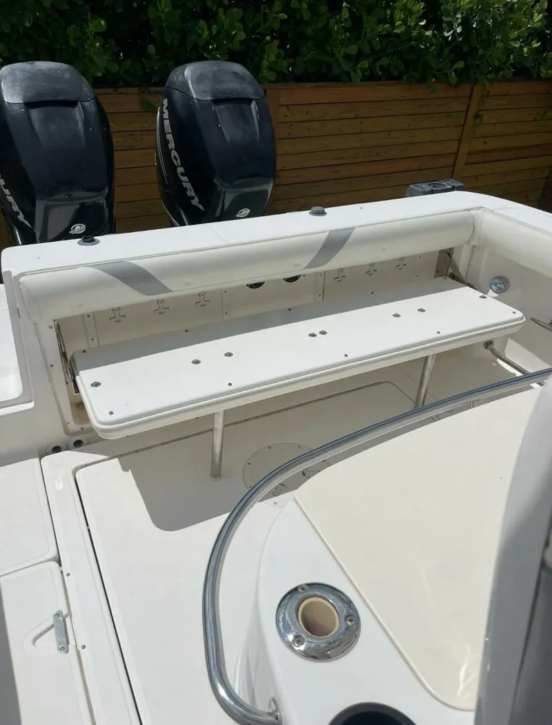 Slide: The Image of Boston Whaler 320 Outrage 2005 - 9