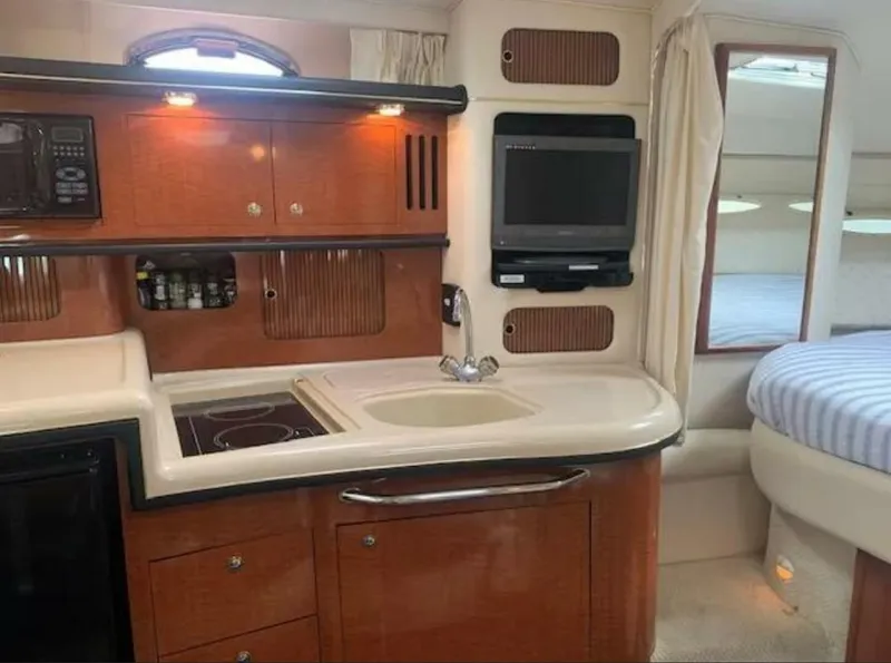 Slide: The Image of Sea Ray Sundancer 2002 - 7