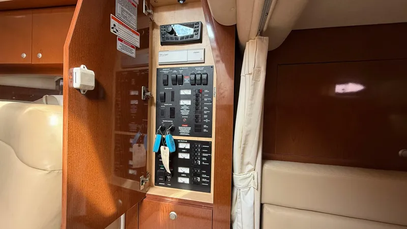 Slide: The Image of Sea Ray 340 Sundancer 2008 - 25