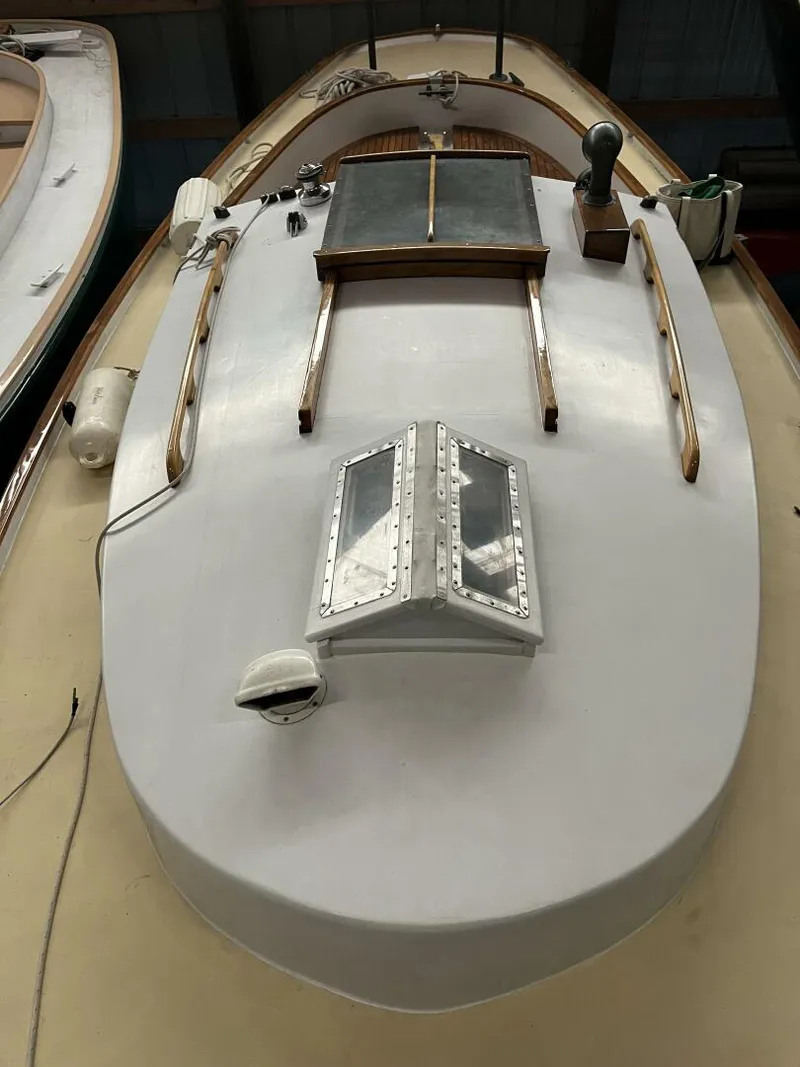 Slide: The Image of Custom Friendship Sloop 1980 - 4