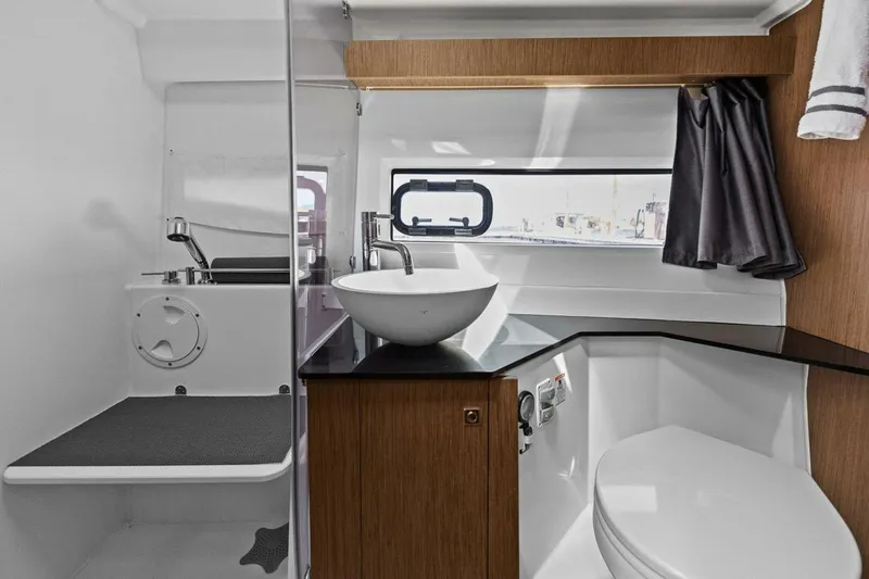 Slide: The Image of Jeanneau NC 1095 Fly 2020 - 3