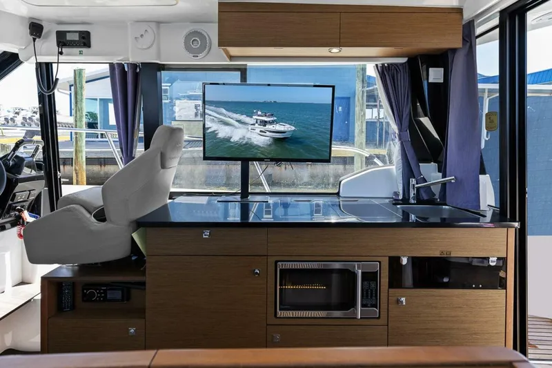 Slide: The Image of Jeanneau NC 1095 Fly 2020 - 33