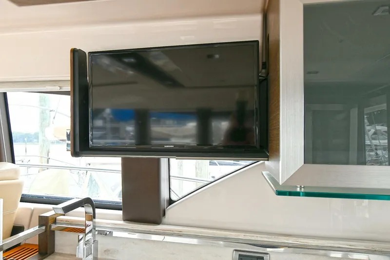 Slide: The Image of Tiara C44 Coupe 2015 - 16