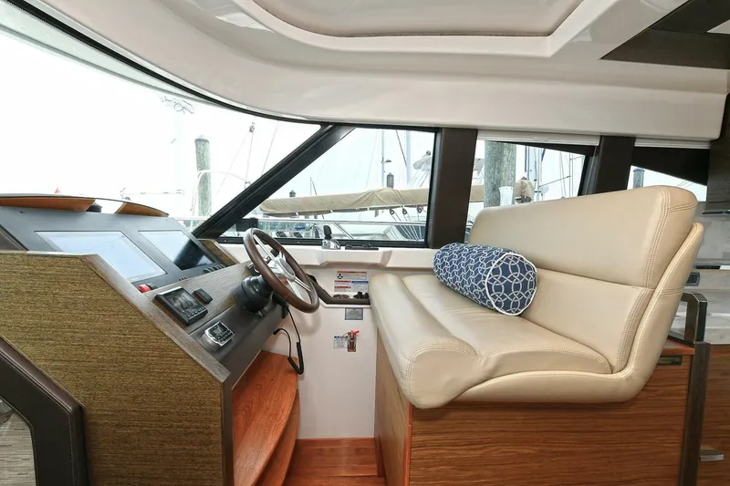 Slide: The Image of Tiara C44 Coupe 2015 - 19