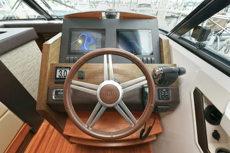 Slide: The Image of Tiara C44 Coupe 2015 - 20