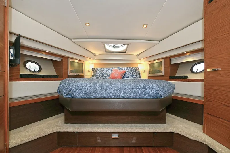 Slide: The Image of Tiara C44 Coupe 2015 - 27