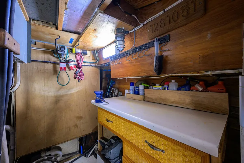 Slide: The Image of Custom 46 Dennis Schreibert Schooner 2013 - 34