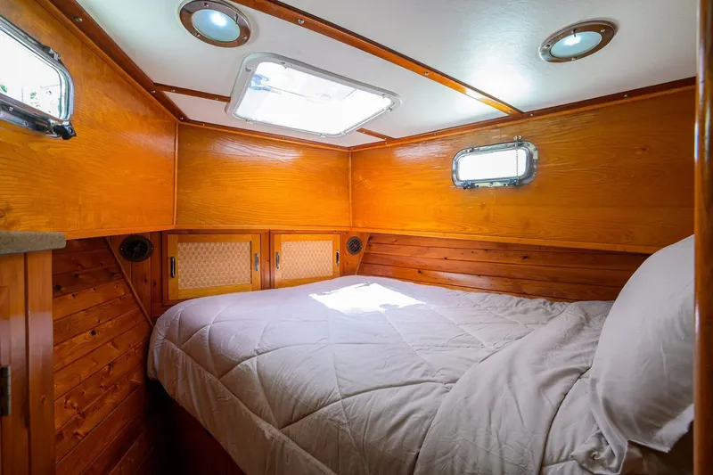 Slide: The Image of Custom 46 Dennis Schreibert Schooner 2013 - 38
