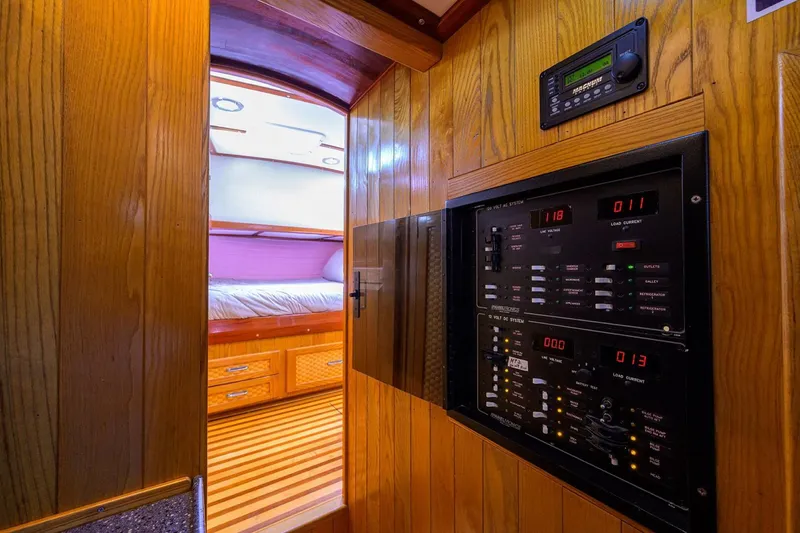 Slide: The Image of Custom 46 Dennis Schreibert Schooner 2013 - 48
