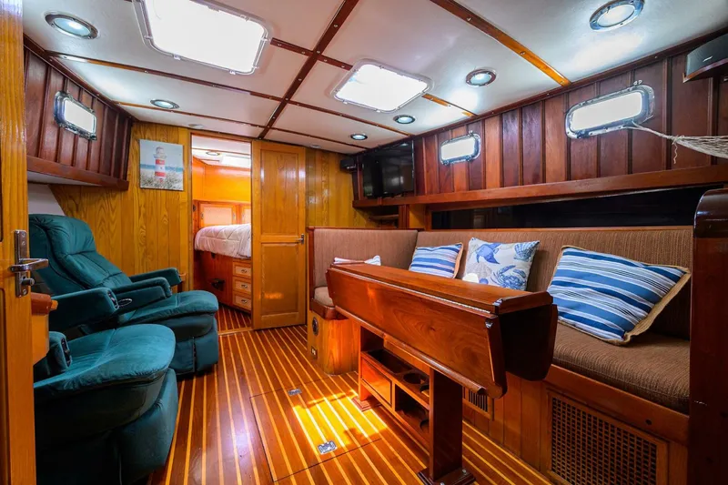 Slide: The Image of Custom 46 Dennis Schreibert Schooner 2013 - 72