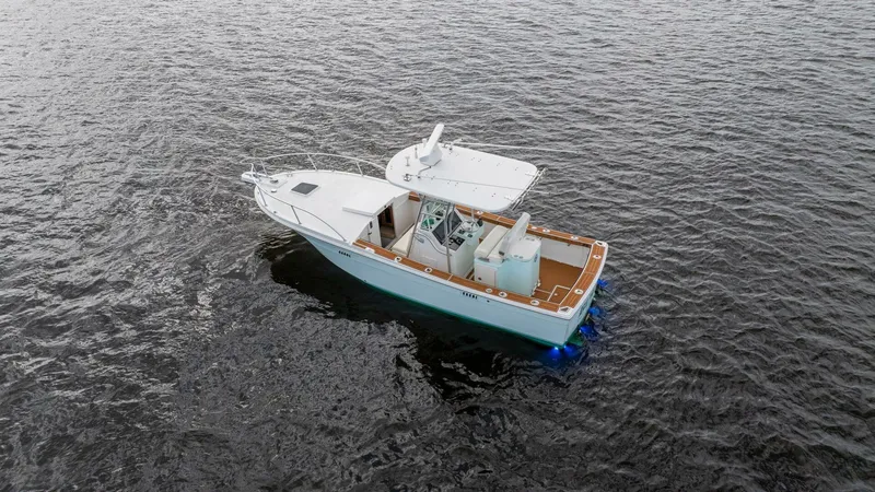 Slide: The Image of Bimini 24 Center Console 2009 - 29