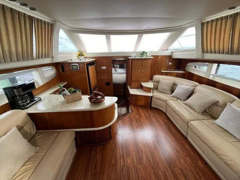 Slide: The Image of Carver Yachts 396 Motor Yacht 2000 - 18