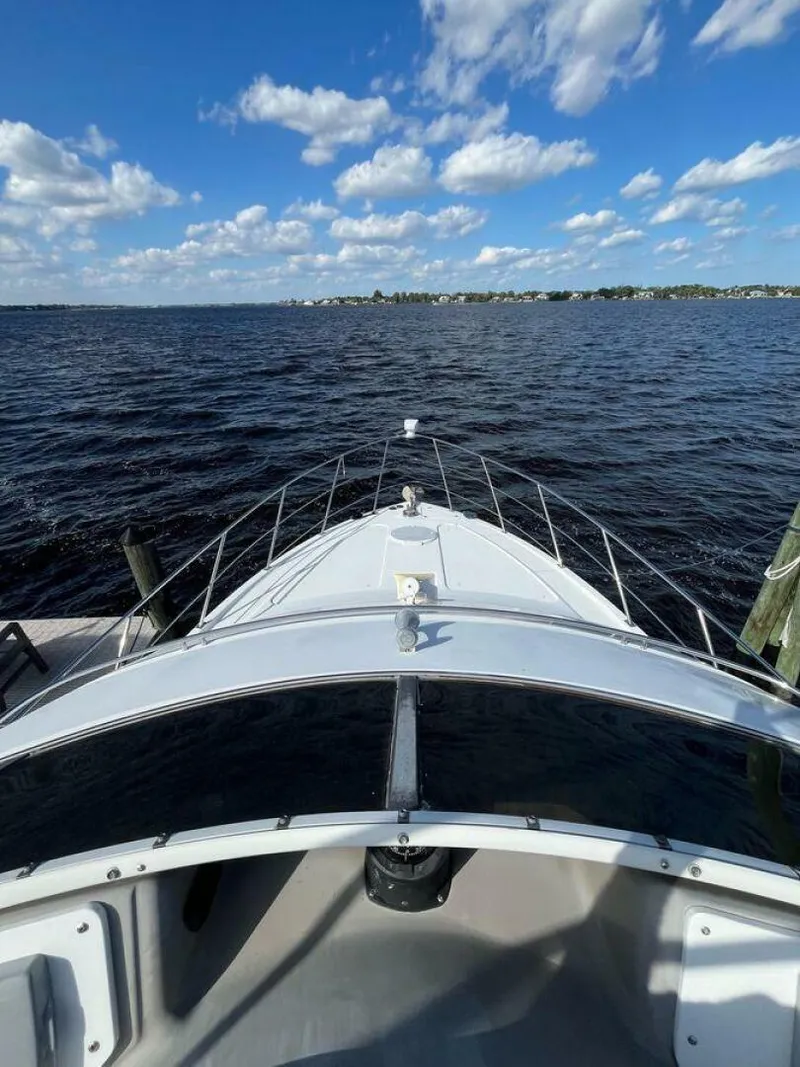 Slide: The Image of Carver Yachts 396 Motor Yacht 2000 - 2