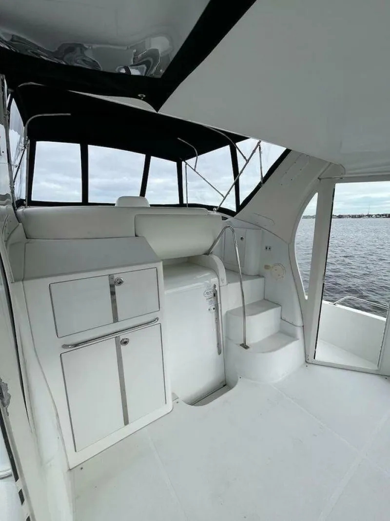 Slide: The Image of Carver Yachts 396 Motor Yacht 2000 - 7