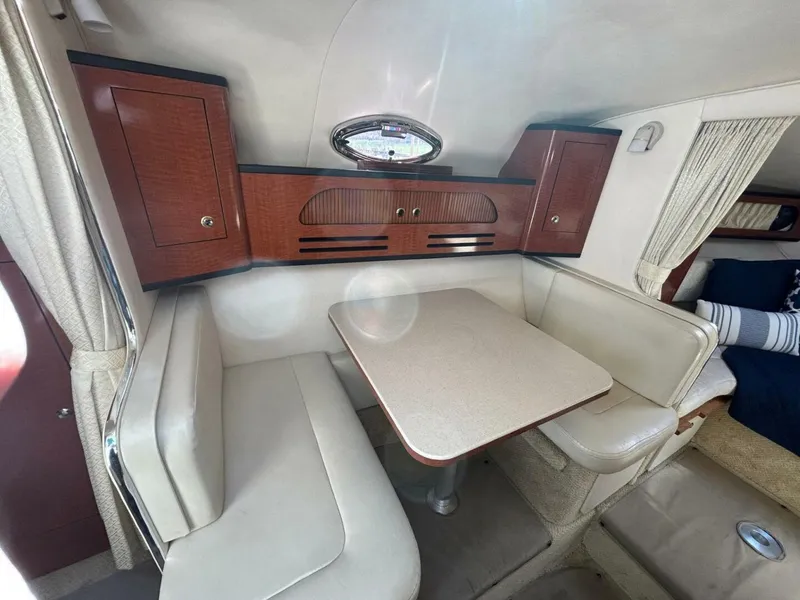 Slide: The Image of Sea Ray 280 Sundancer 2004 - 14