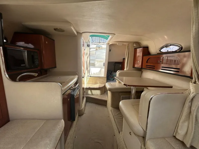 Slide: The Image of Sea Ray 280 Sundancer 2004 - 17