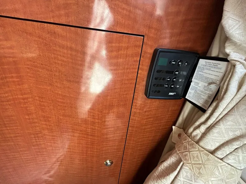 Slide: The Image of Sea Ray 280 Sundancer 2004 - 20