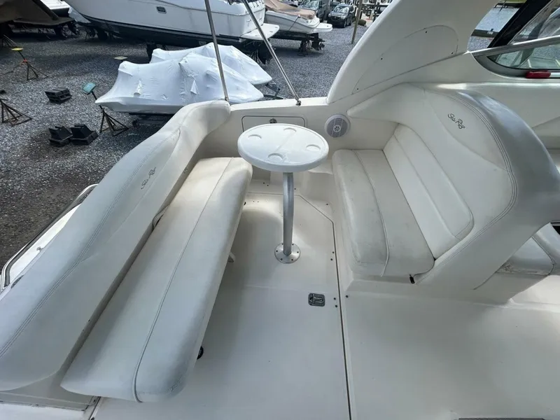 Slide: The Image of Sea Ray 280 Sundancer 2004 - 7