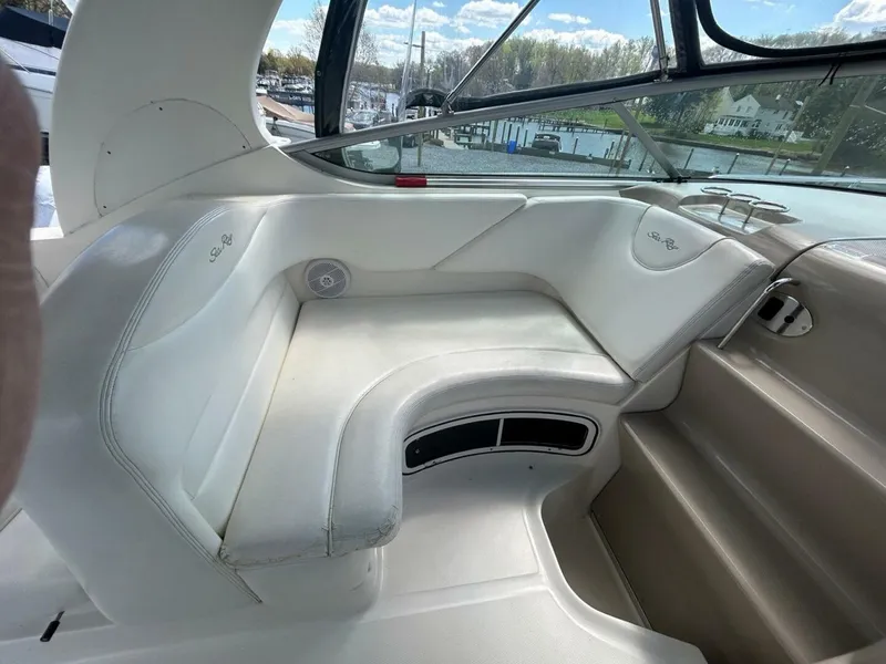 Slide: The Image of Sea Ray 280 Sundancer 2004 - 9
