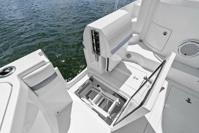 Slide: The Image of Intrepid 438 Evolution 2022 - 38