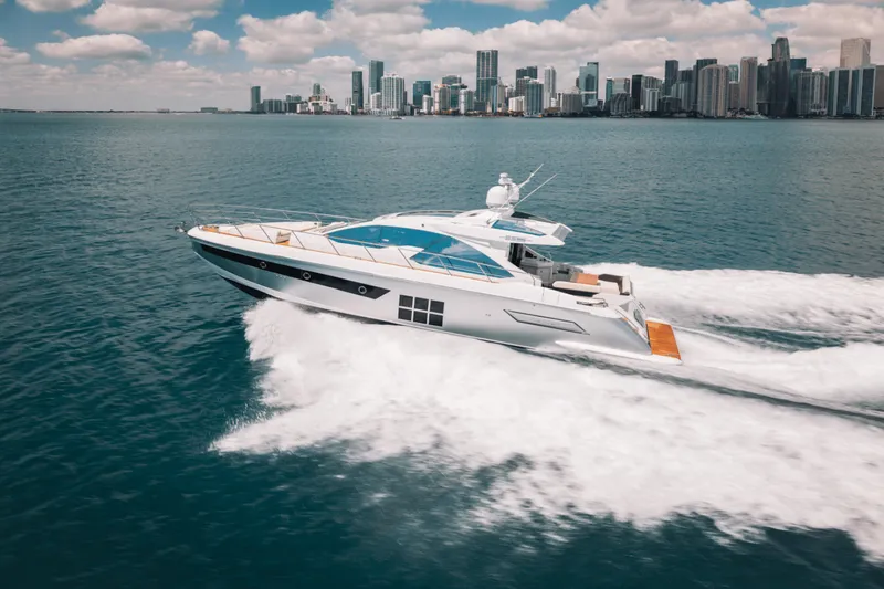 Slide: The Image of Azimut 55S 2017 - 8