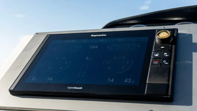 Slide: The Image of Sea Ray 51 Flybridge 2017 - 33