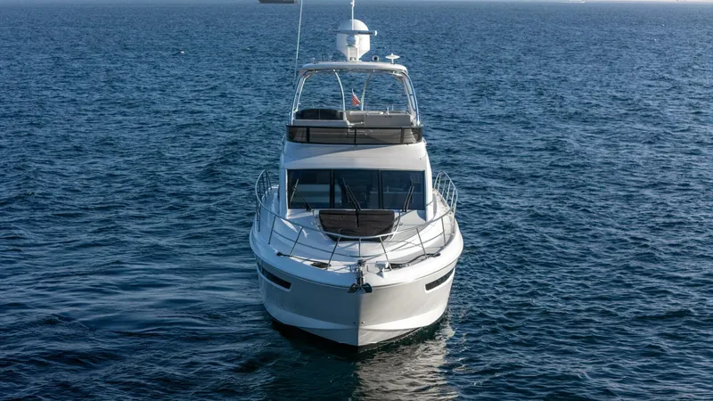 Slide: The Image of Sea Ray 51 Flybridge 2017 - 44