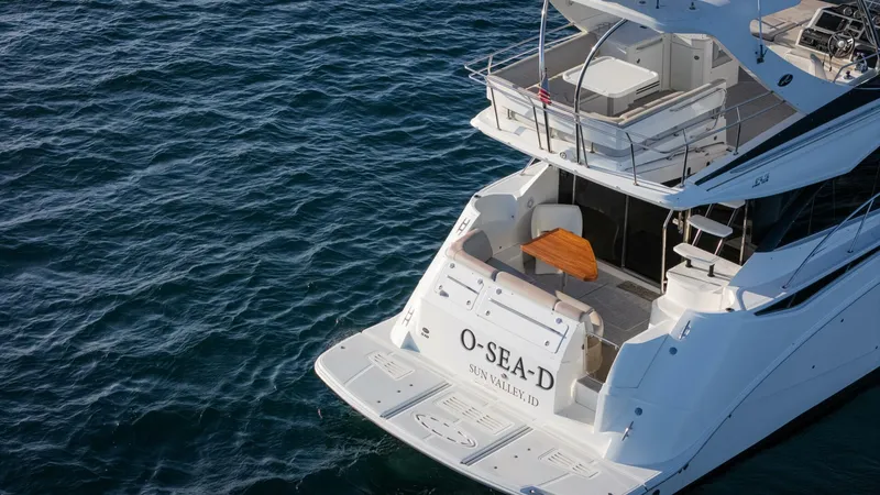 Slide: The Image of Sea Ray 51 Flybridge 2017 - 48