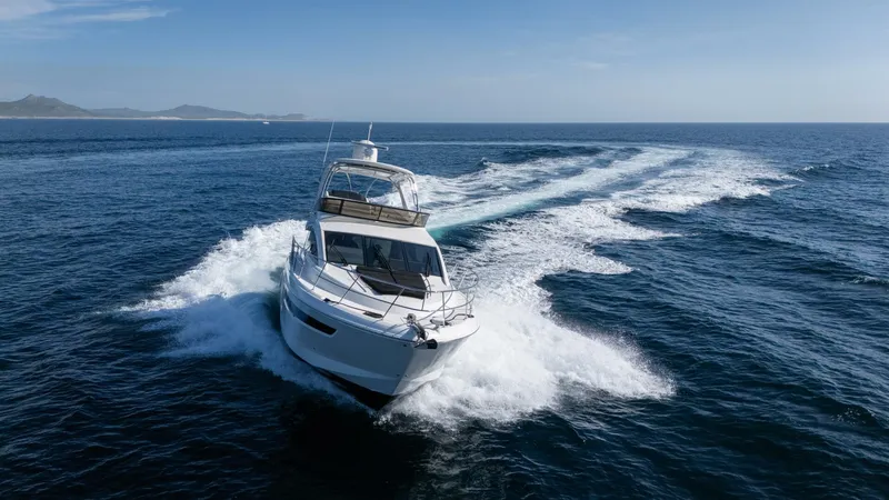 Slide: The Image of Sea Ray 51 Flybridge 2017 - 52