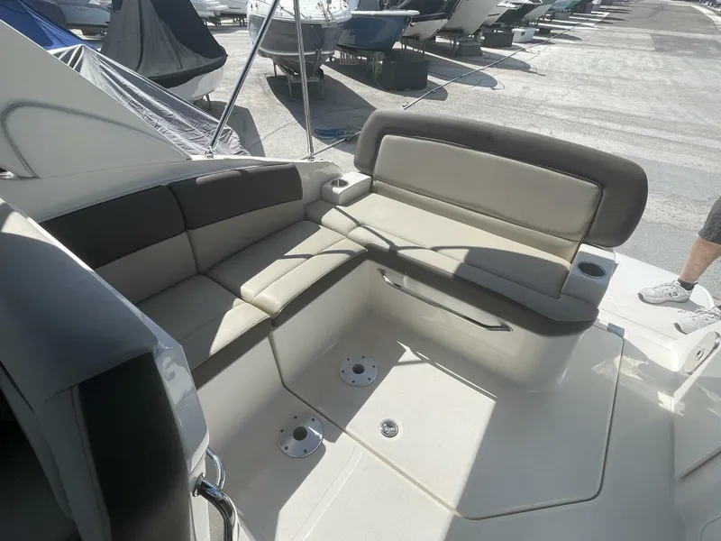 Slide: The Image of Sea Ray 260 Sundancer 2015 - 28