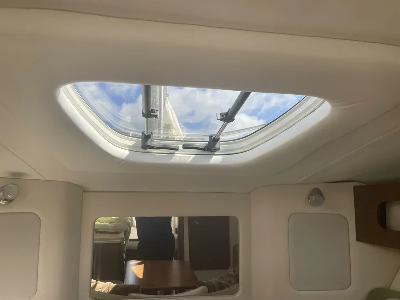 Slide: The Image of Sea Ray 260 Sundancer 2015 - 38